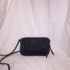 Black crossbody purse